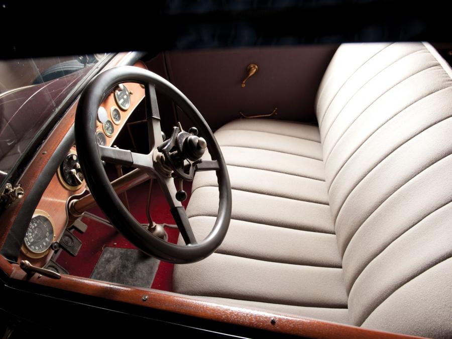  Rolls-Royce Phantom I Saloon by Tilbury 1928 года  (фото 2 из 6)